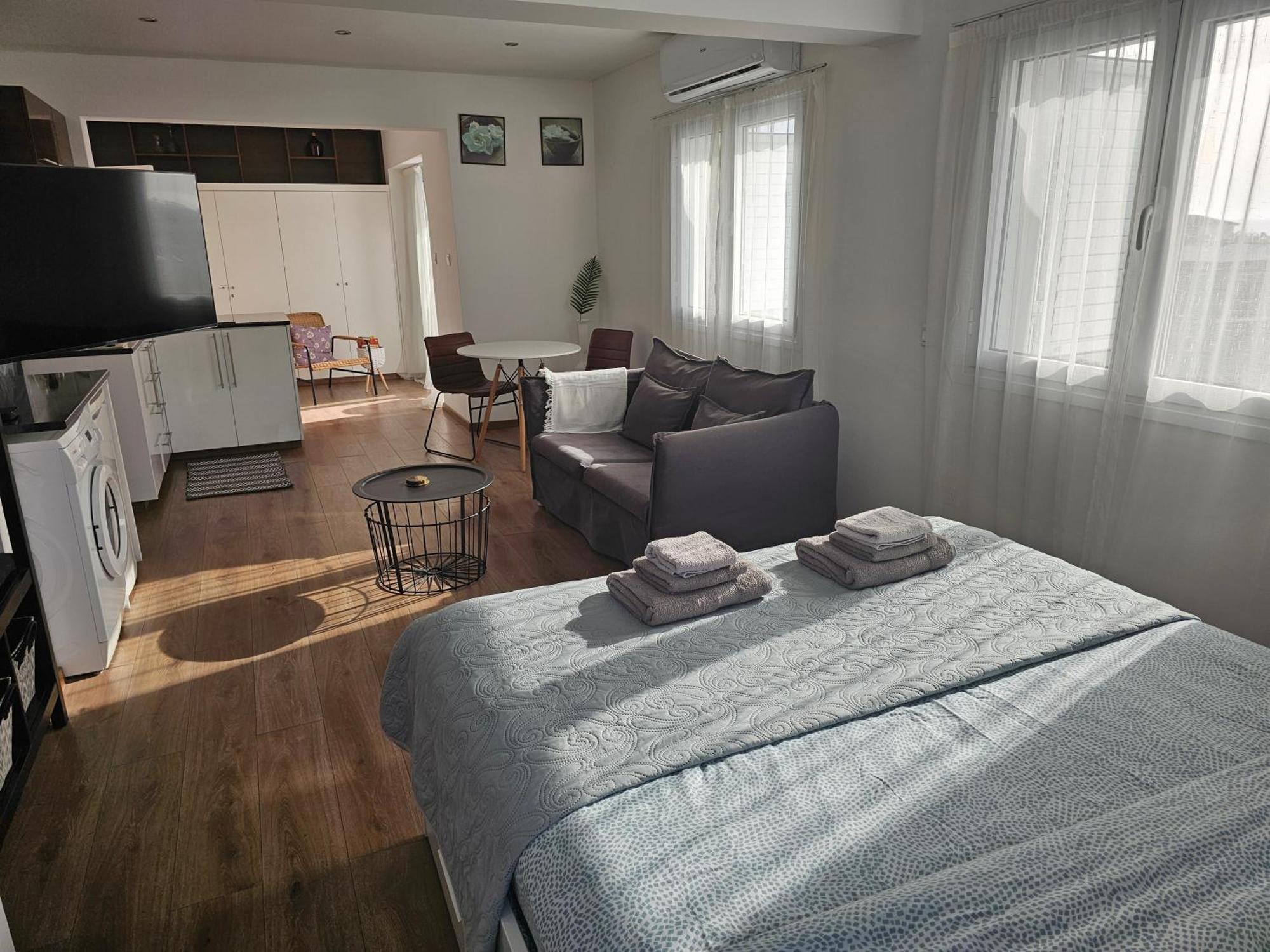 City Center Apartments Пафос Екстериор снимка