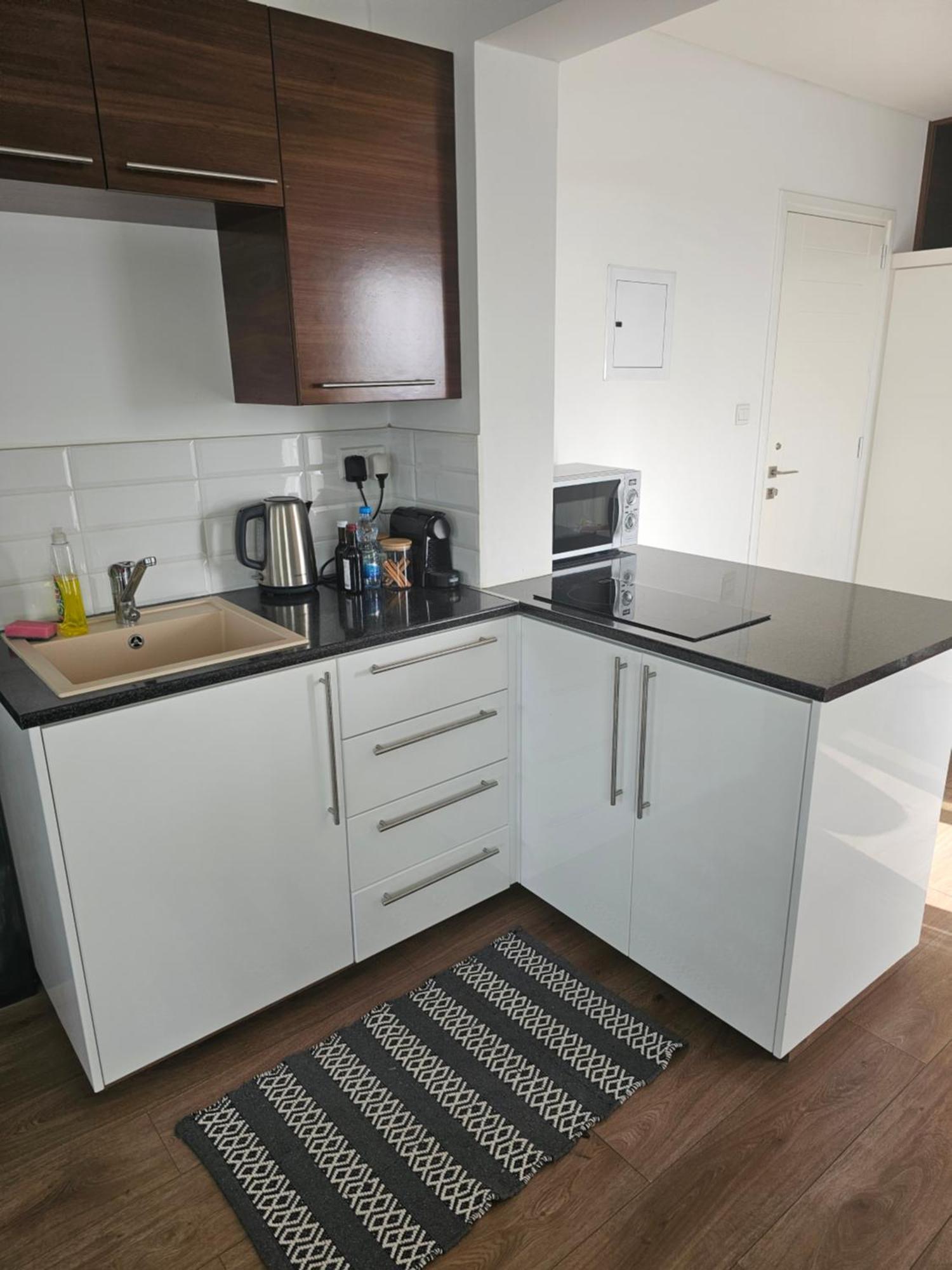 City Center Apartments Пафос Екстериор снимка