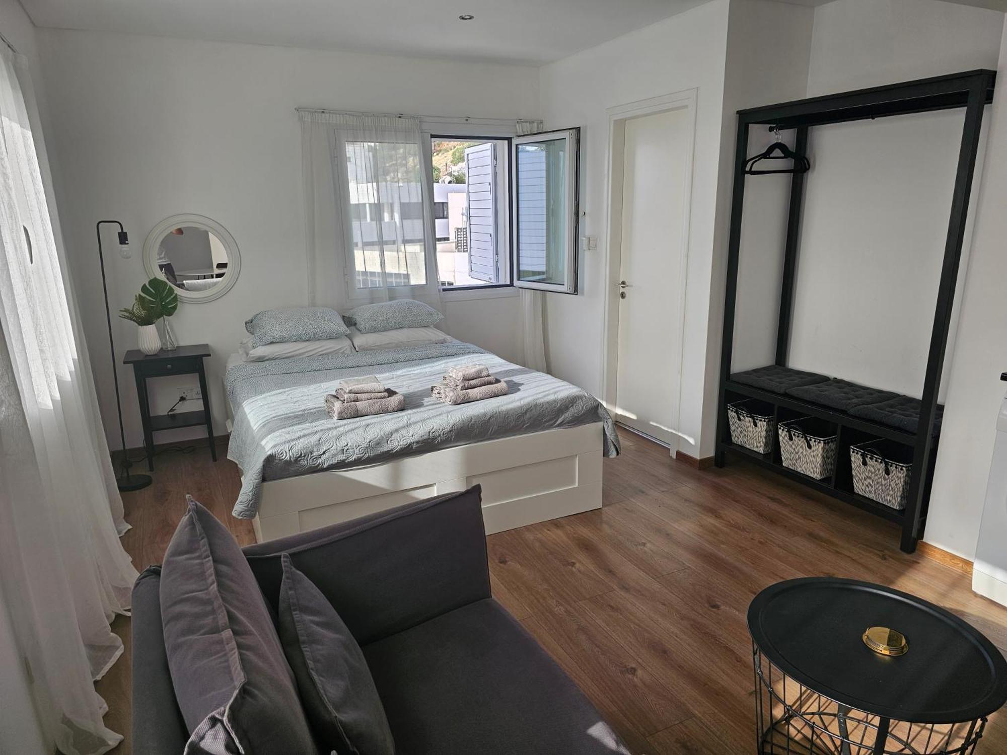 City Center Apartments Пафос Екстериор снимка